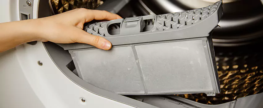 Signs Of A Clogged Dryer Lint Trap in Tarpon Springs, Florida
